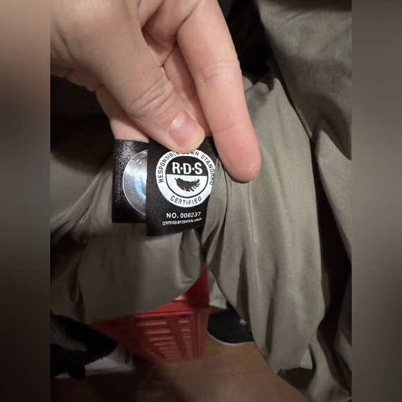 TNA Super puff Vest - Picture 8 of 8